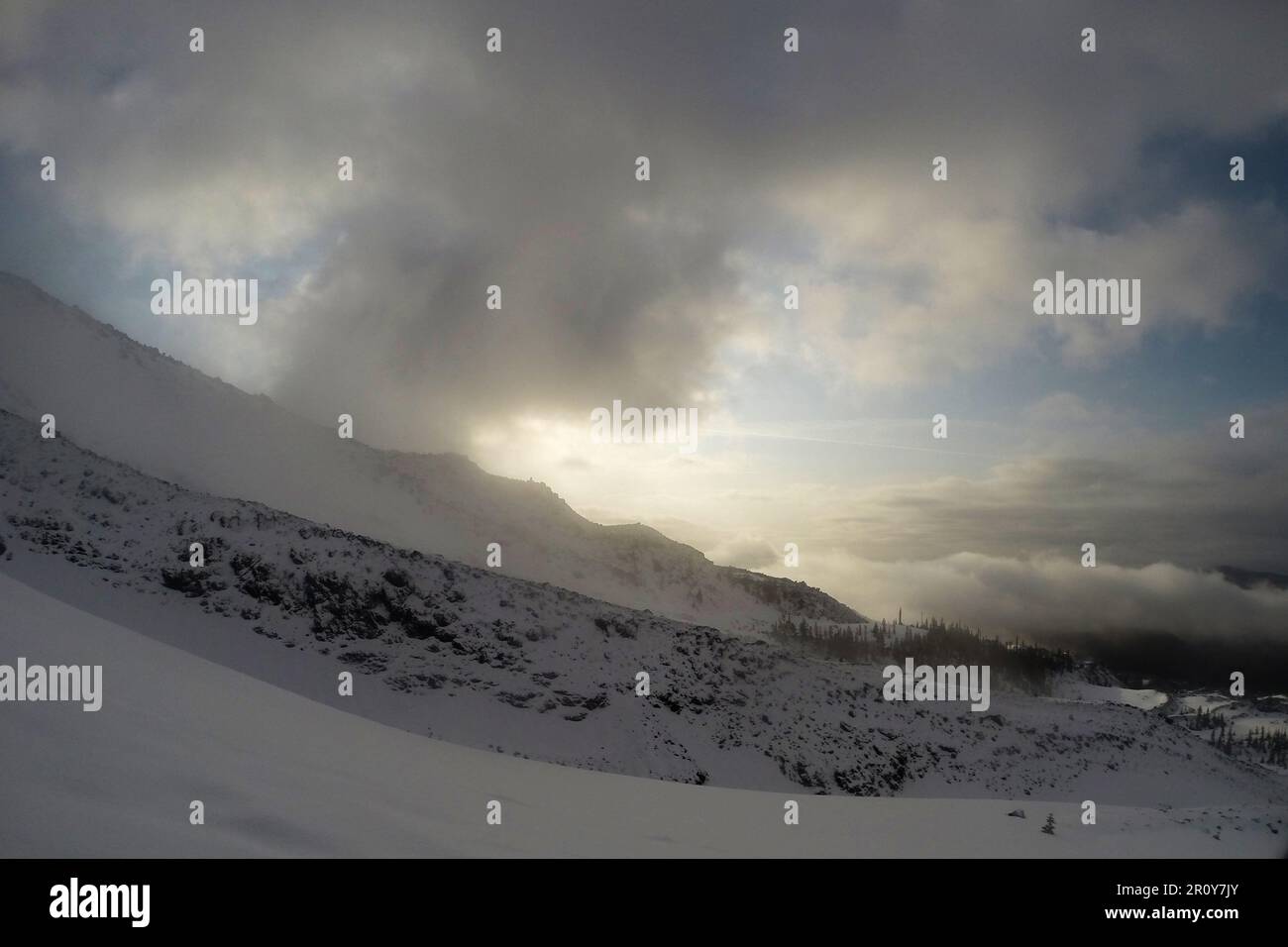 St helens mountain hi-res stock photography and images - Alamy