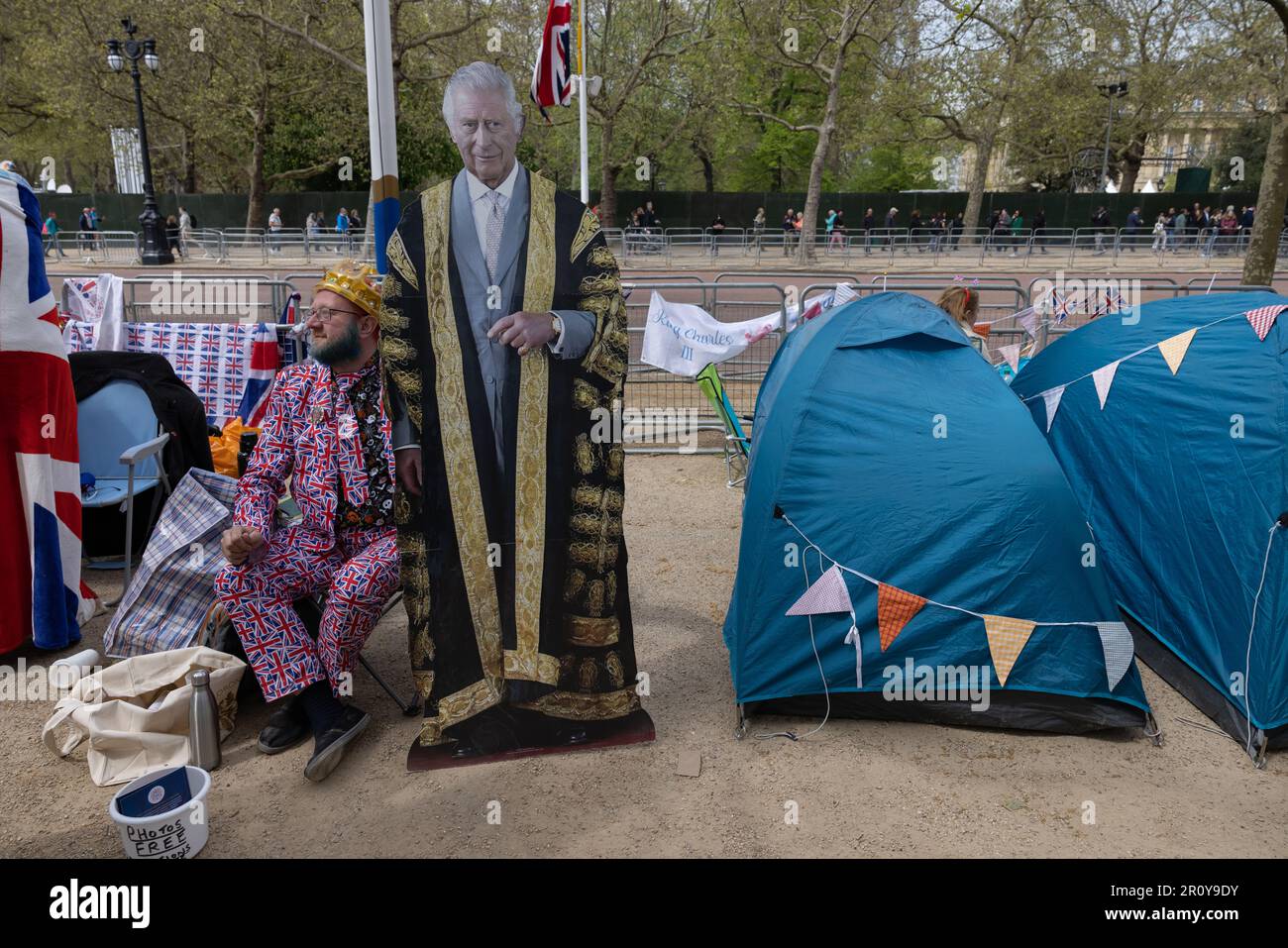 Royal family fanatics camping along the Mall, ahead of the Coronation of King Charles III on May 06th 2023, London, United Kingdom Stock Photo