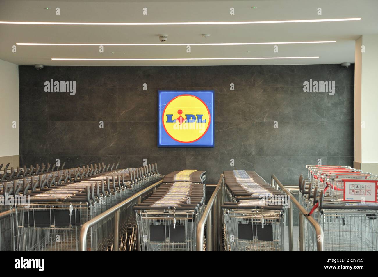 Lidl Supermarket trolley, Limerick. Ireland Stock Photo Alamy