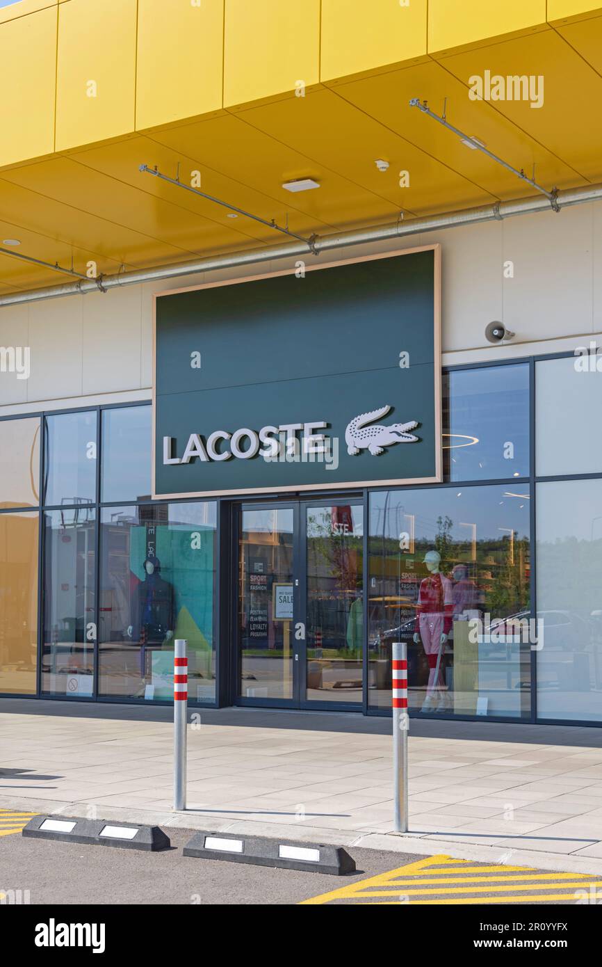 Lacoste outlet shop hi-res stock photography and images - Alamy