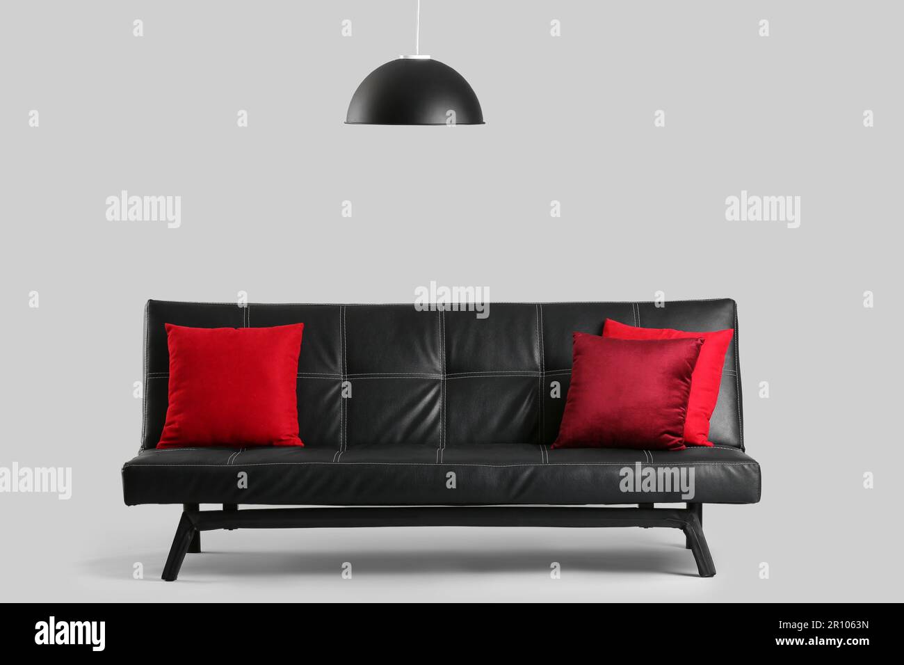 Sofa red cushions hi res stock photography and images Page 4 Alamy