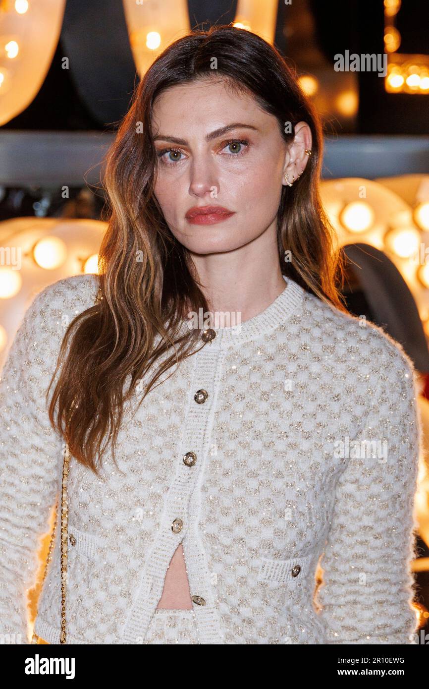 Phoebe Tonkin 2025 Chanel Show White Satin Dress main image 1
