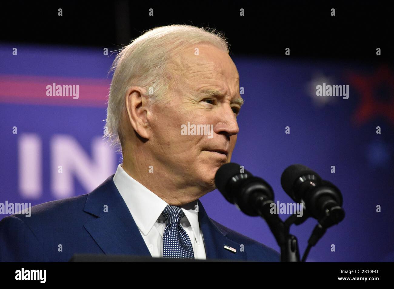 President Joe Biden shares his frustrations on the looming possible default and shares solutions on how the crisis can be solved. President of the United States Joe Biden delivers remarks on a possible default of the debt in a speech at Westchester Community College in Valhalla. U.S. President Joe Biden discusses why Congress must avoid default immediately and without conditions, and how the House Republican Default on America Act will cut veterans' health care visits, teachers and school support staffs, and Meals on Wheels for seniors. (Photo by Kyle Mazza/SOPA Images/Sipa USA) Stock Photo