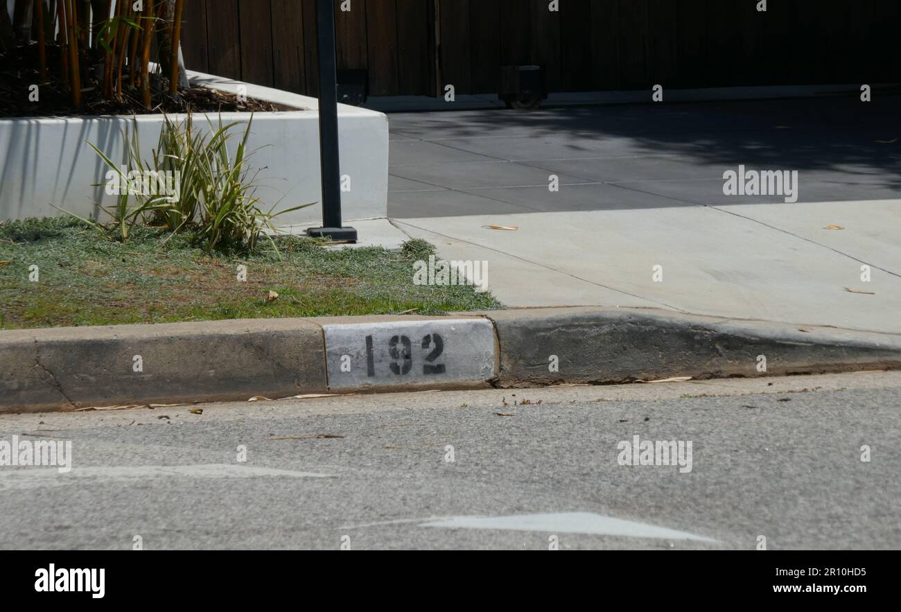 Los Angeles California USA 8th May 2023 Singer Alanis Morissette los-angeles-california-usa-8th-may-2023-singer-alanis-morissette