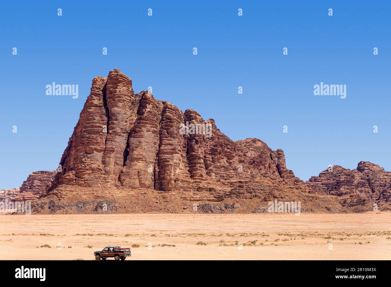 The Seven Pillars of Wisdom rock formation, Wadi Rum, Jordan Stock