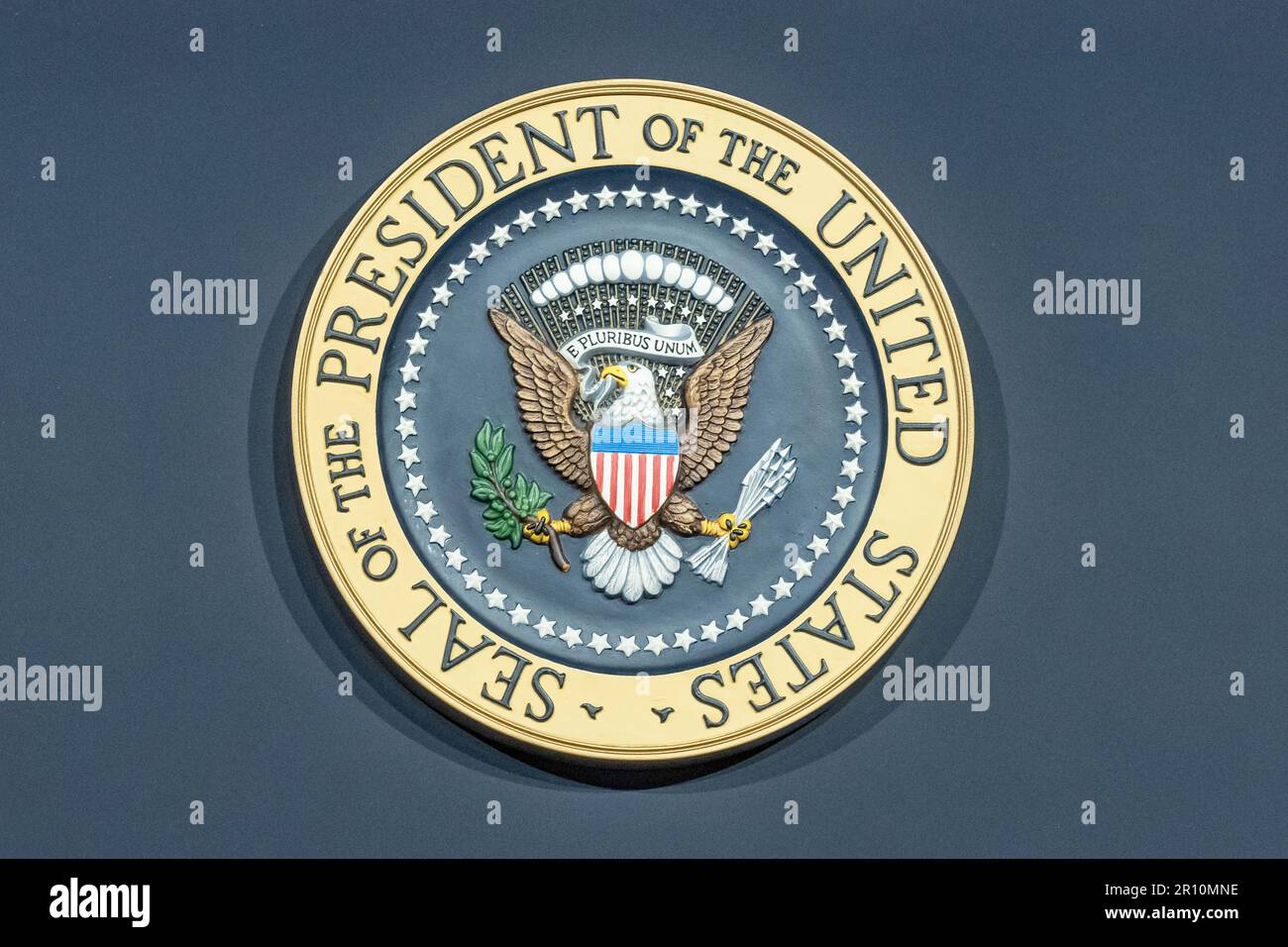 Valhalla, United States. 10th May, 2023. VALHALLA, NEW YORK - MAY 10: Seal of the President of United States affixed to the podium during an event with US President Joe Biden at SUNY Westchester Community College on May 10, 2023 in Valhalla, New York, USA. U.S. President Joe Biden on Wednesday blasted Republican-demanded spending cuts as 'devastating,' making his case in a campaign-style speech to voters as lawmakers met in Washington on raising the government's borrowing limit to avoid a potentially catastrophic U.S. Credit: Ron Adar/Alamy Live News Stock Photo
