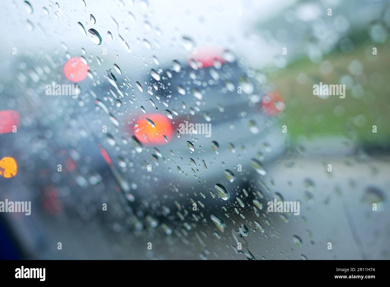 Front Window Car Raining Rainy car window hi-res stock photography and images - Alamy