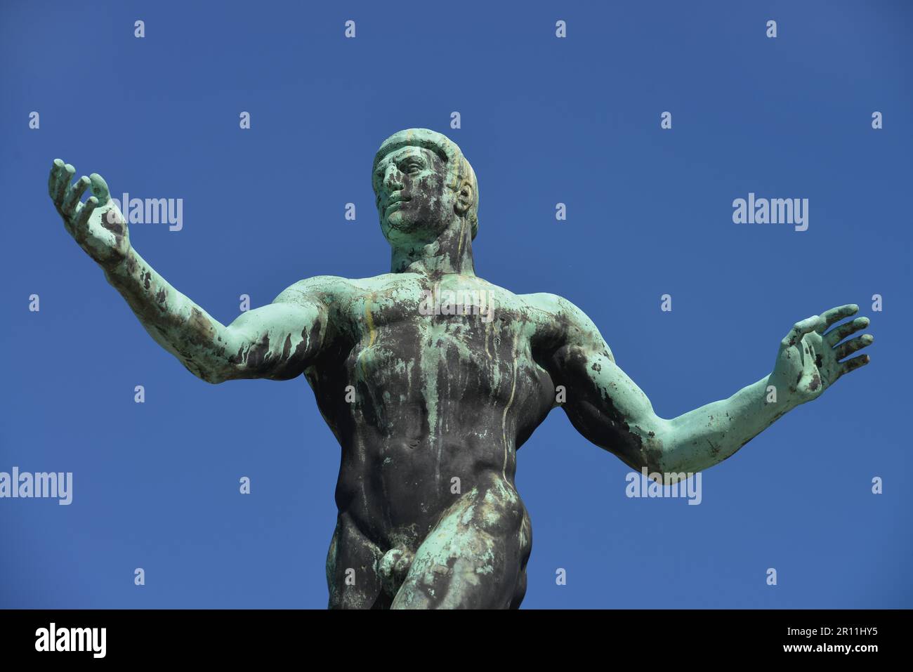 Wrestler, bronze sculpture, Heerstrasse, Charlottenburg, Berlin, Germany Stock Photo