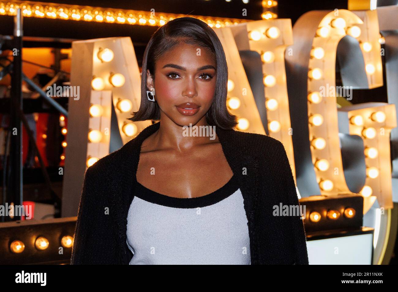 Lori Harvey arrives at the Chanel Cruise 2022/2023 Fashion Show on Tuesday, May  9, 2023, at Paramount Studios in Los Angeles. (Photo by Willy Sanjuan/ Invision/AP Stock Photo - Alamy