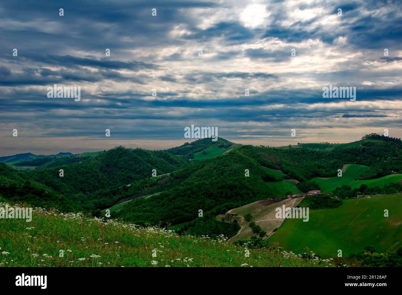 Colline Prato colline hi-res stock photography and images - Alamy