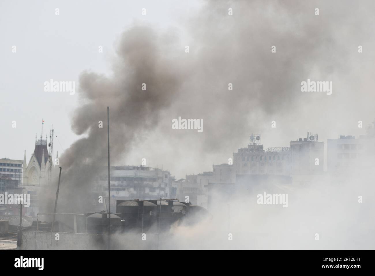 Kolkata, West Bengal, India. 10th May, 2023. A terrible fire incident took place near Governor House. In the morning the fire erupts in the canteen. 15 fire engines came and dealt with fire successfully. (Credit Image: © Sayantan Chakraborty/Pacific Press via ZUMA Press Wire) EDITORIAL USAGE ONLY! Not for Commercial USAGE! Stock Photo