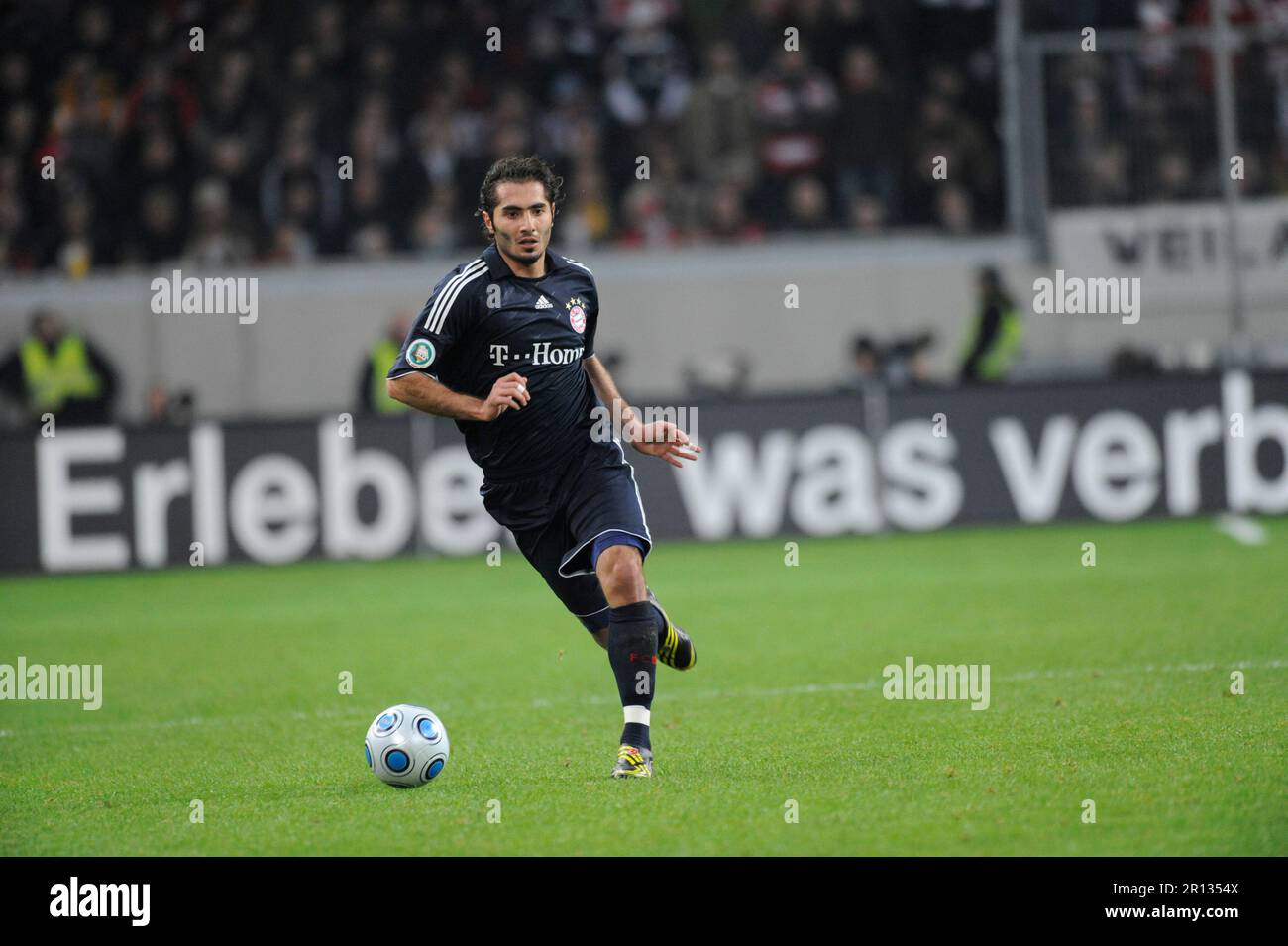 Hamit Altintop, FC Bayern München Aktion Fußball 1/4 Finale des DFB Pokal Bayer Leverkusen - Bayern München 4:2 am 4.3.2009. Stock Photo