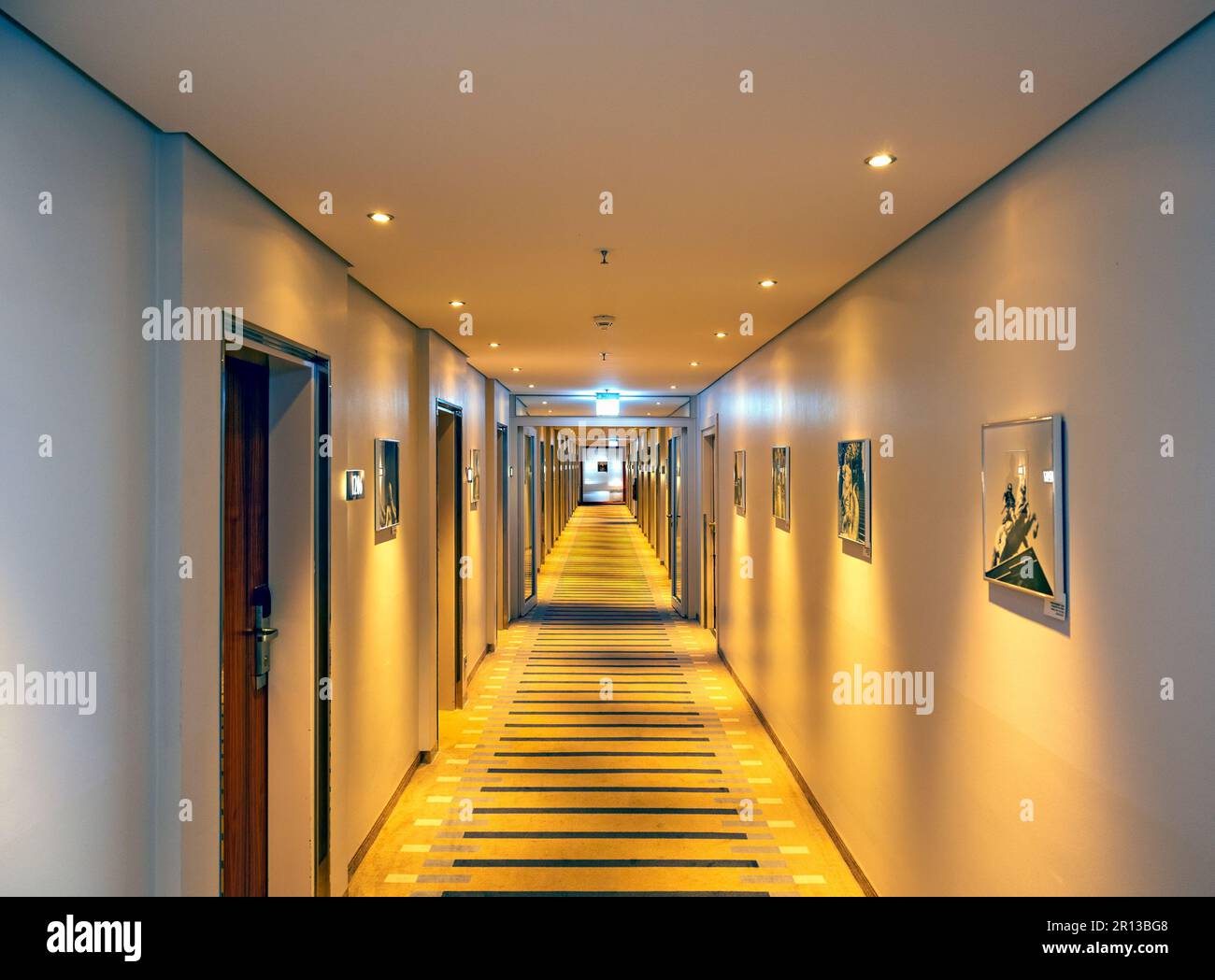 Hotel hallway hires stock photography and images Alamy