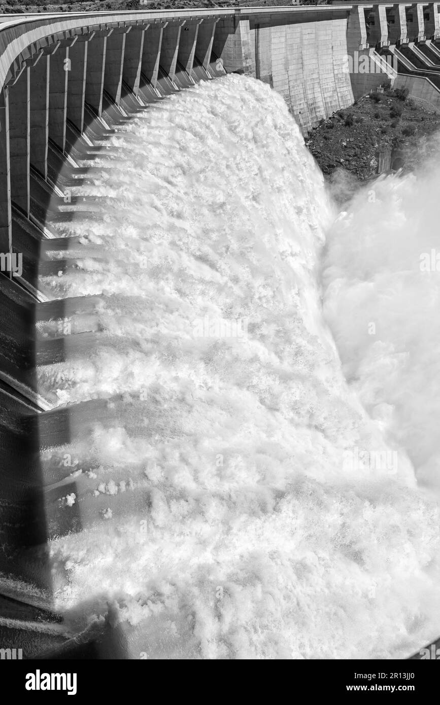 The second largest dam in South Africa, the Vanderkloof Dam