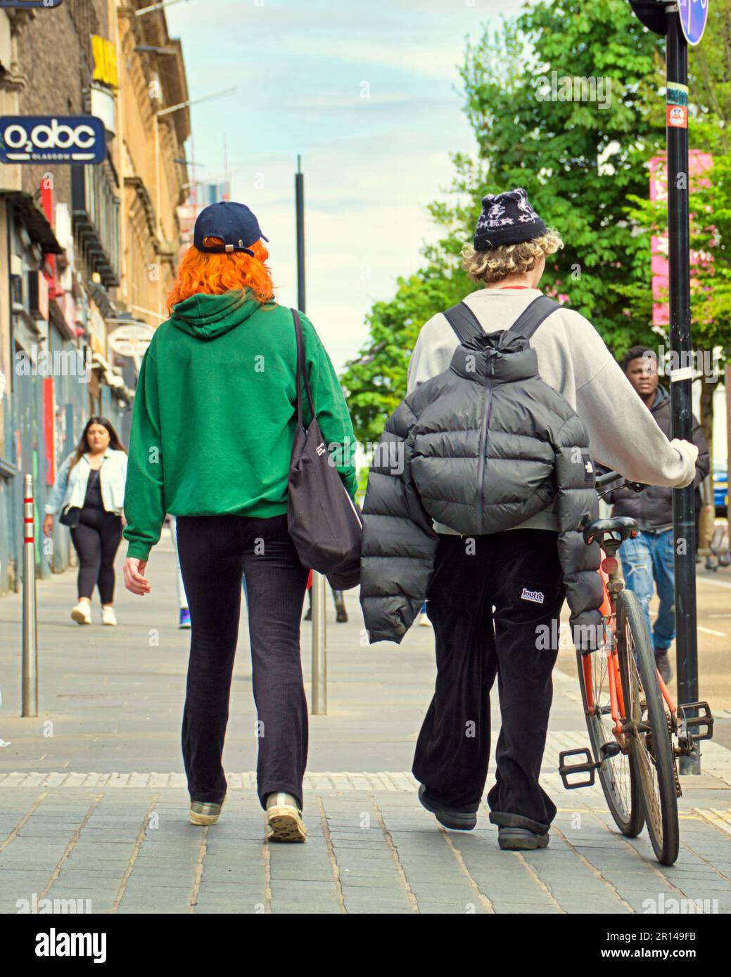 Glasgow, Scotland, UK 11th May, 2023. UK Weather Sunny and warm in the