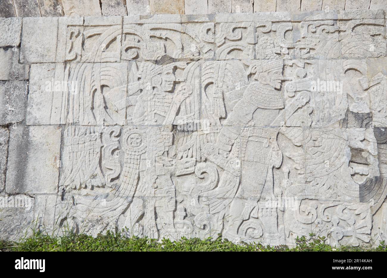 The Mayan ball court of Chichen Itza, the largest ever built in Mesoamerica Stock Photo Alamy