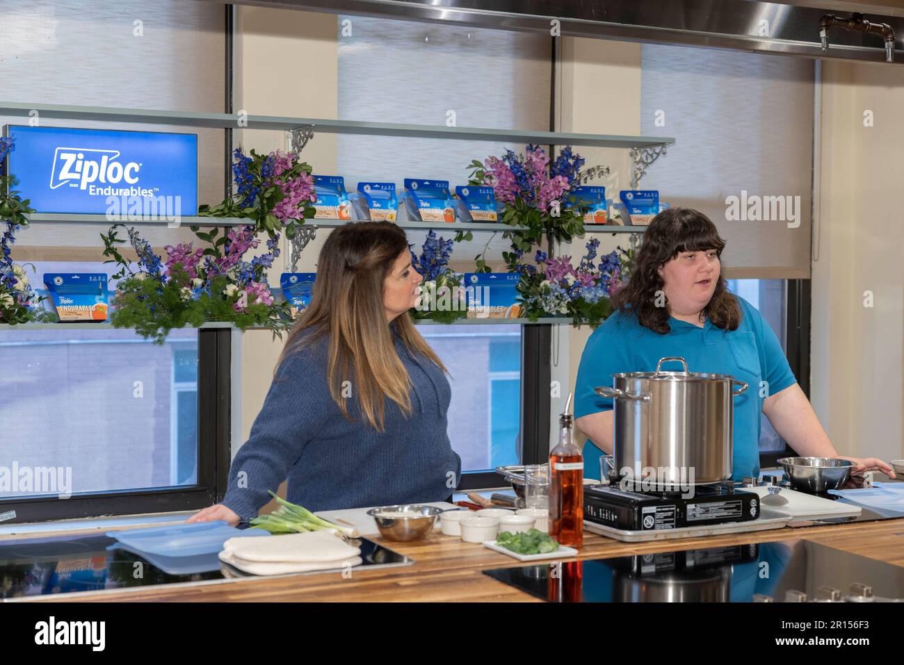 IMAGE DISTRIBUTED FOR ZIPLOC ENDURABLES - Alex Guarnaschelli uses Ziploc  Brand Endurables as she leads a cooking demonstration ahead of Mother's Day  with her daughter Ava Clark in New York, Wednesday, May
