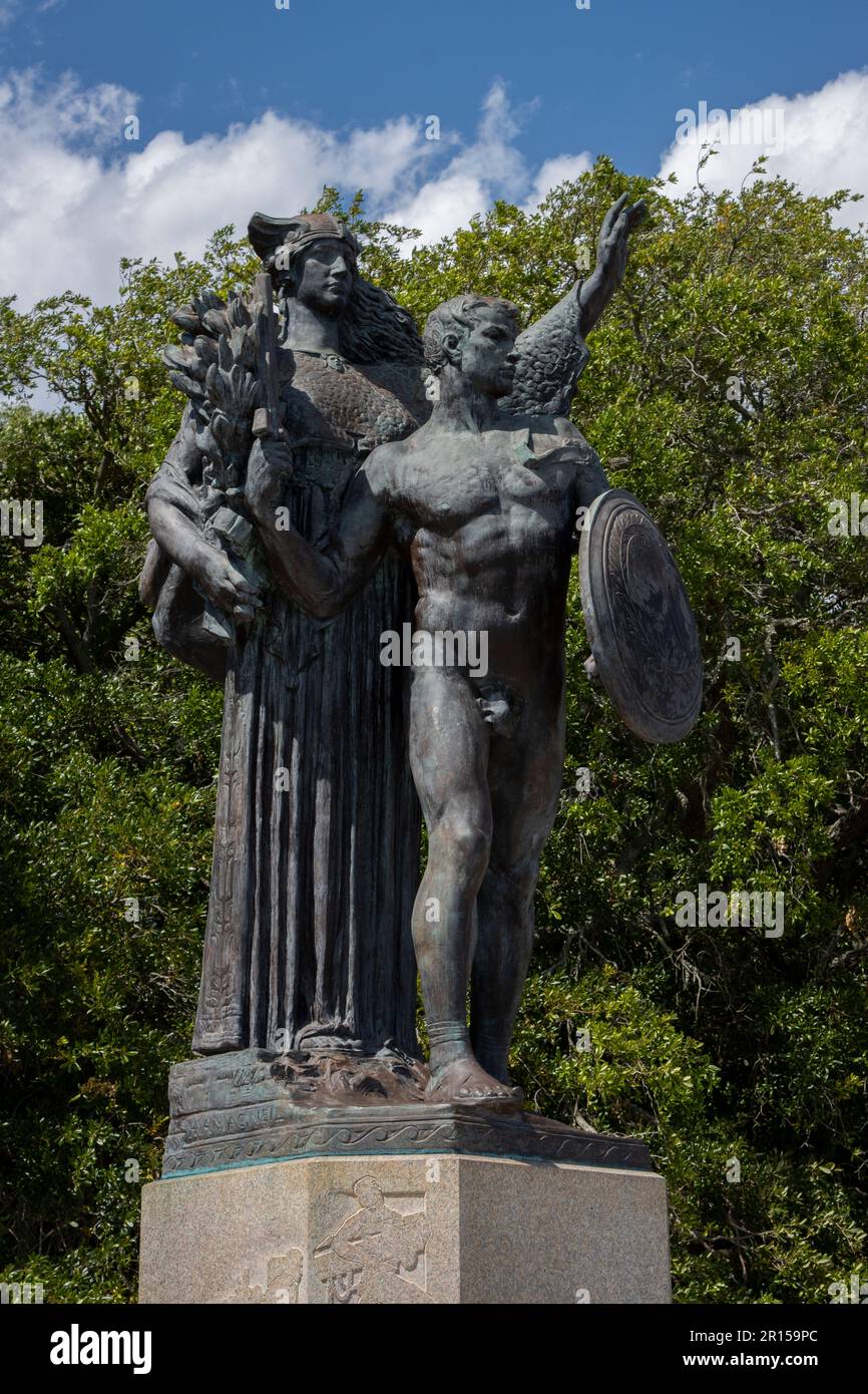 Confederate Defenders of Charleston statue. The monument honors