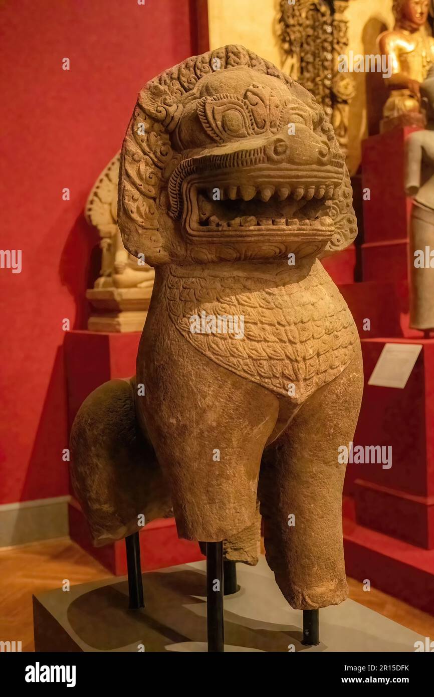 Ancient art of a Chinese dog at the Minneapolis Institute of Art in Minneapolis, Minnesota USA. Stock Photo