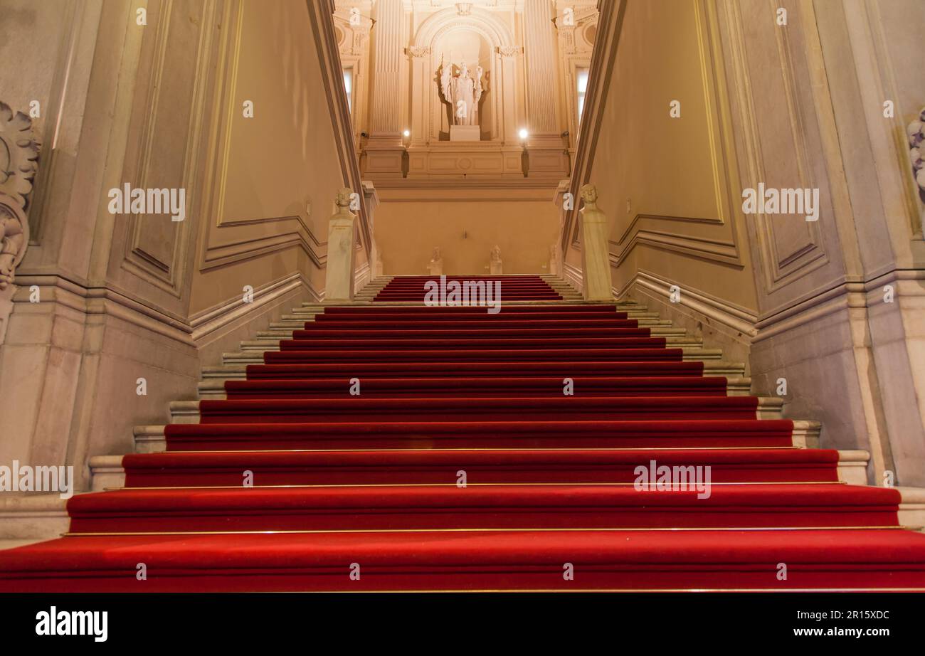 Elegant entrance in an old Italian palace Stock Photo Alamy