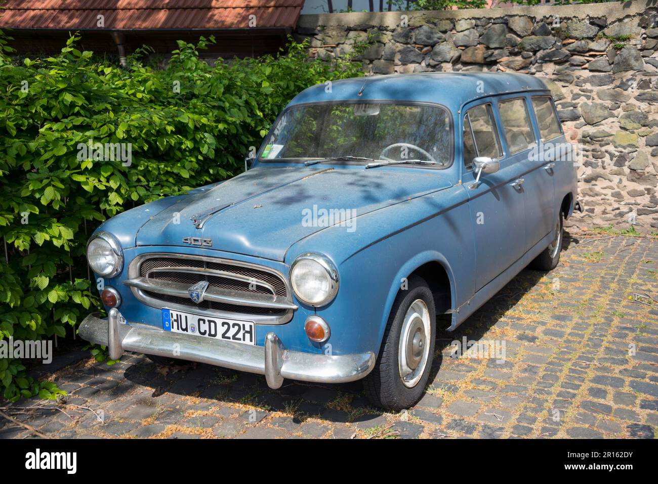 Classic car, Peugeot 403, Steinheim am Main, Hanau, Hesse, Germany Stock Photo