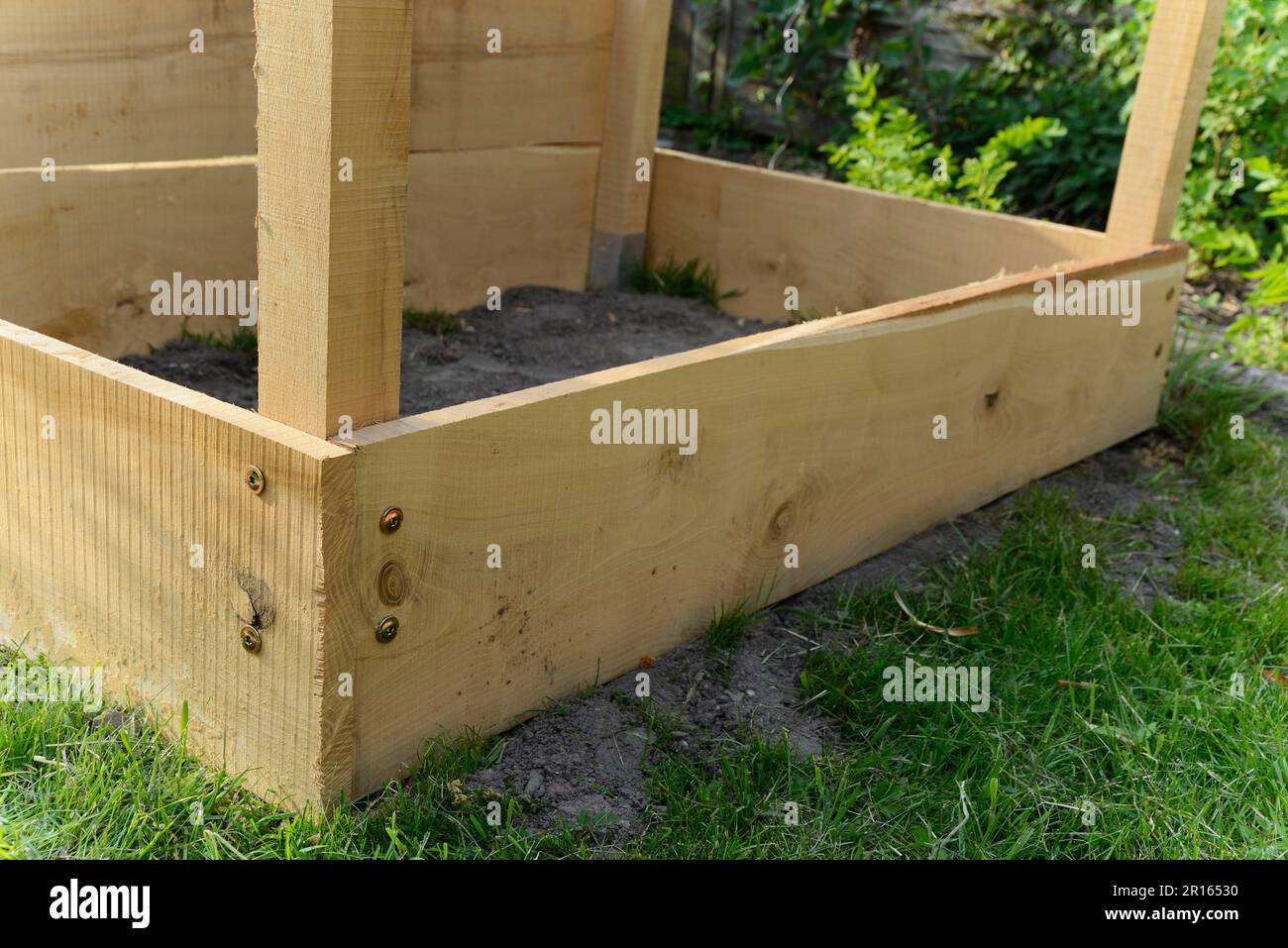 Raised bed construction Stock Photo Alamy