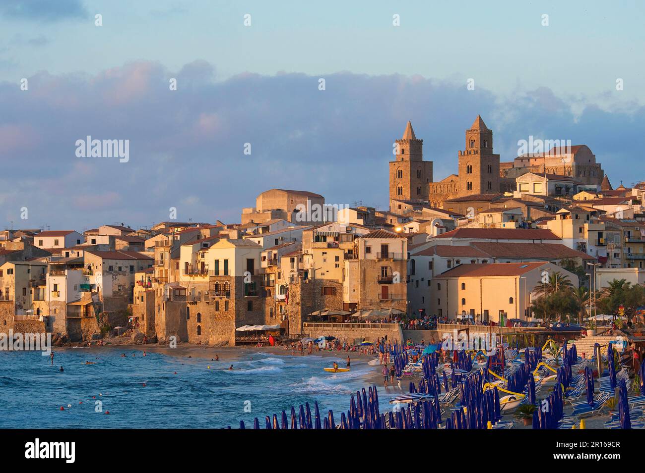 Beach, Old Town, Cathedral San Salvatore and Rocca di Cefalu, Cefalu, Sicily, Italy Stock Photo
