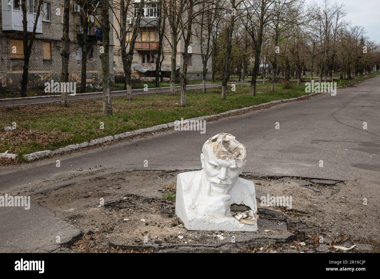 Lyman, Ukraine. 11th Apr, 2023. A broken monument to the leader of the ...
