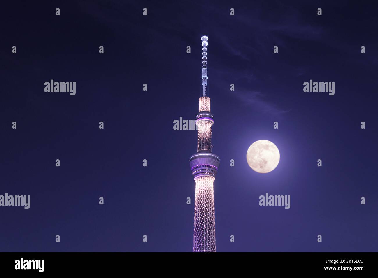 Full moon view of Tokyo sky tree Stock Photo