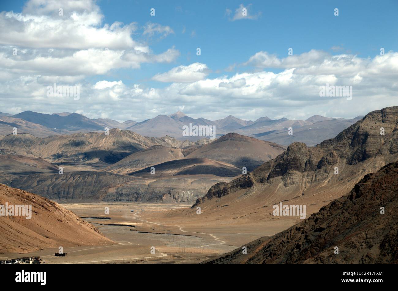 Passum People's Republic of China, Tibet: mountain scenery on the way down to ...