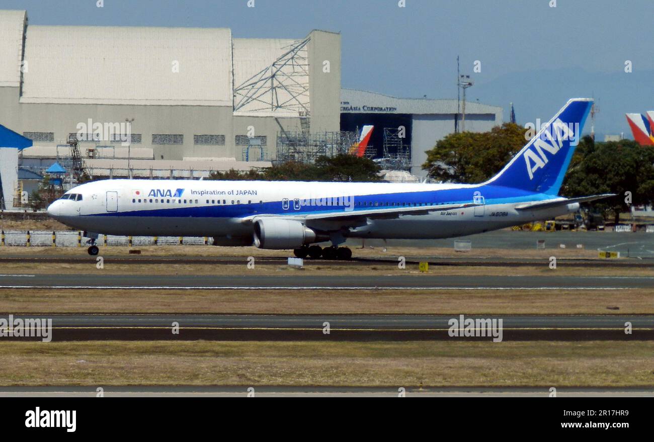 The Philippines, Manila:  JA608A Boeing 767-381ER of All Nippon Airways at Ninoy Aquino International Airport. Stock Photo