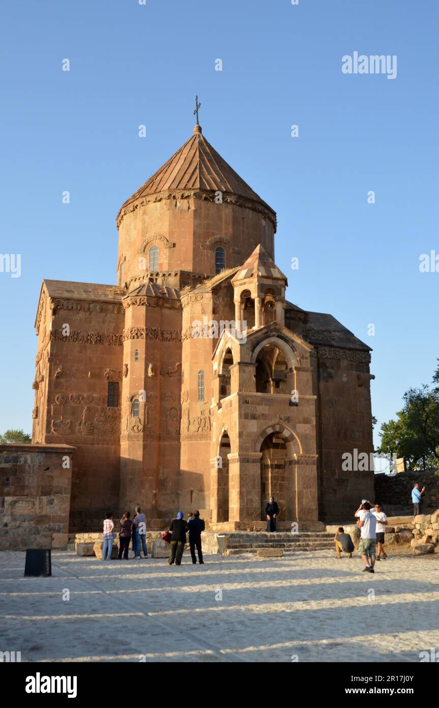 Turkey, Anatolia:  Akdamar Kilisesi (Church of the Holy Cross), one of the gems of Armenian architecture, dating from 921 AD, stands abandoned on an i Stock Photo