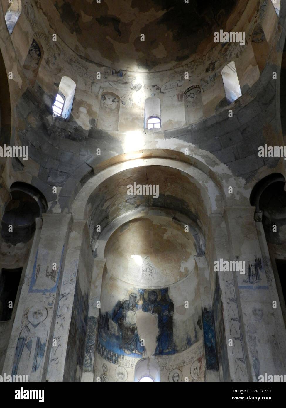 Turkey, Anatolia:  Akdamar Kilisesi (Church of the Holy Cross), one of the gems of Armenian architecture, dating from 921 AD, stands abandoned on an i Stock Photo