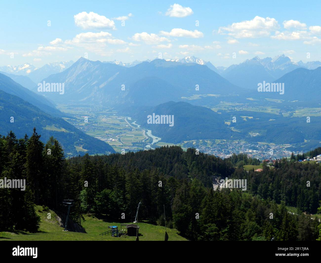 Alpine ranges hi-res stock photography and images - Alamy
