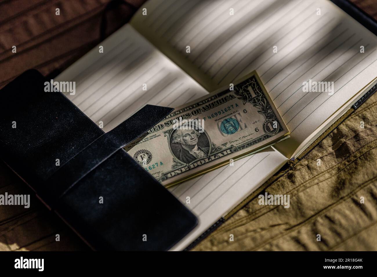 Banknotes Bundle Invoice bundle hi-res stock photography and images - Alamy