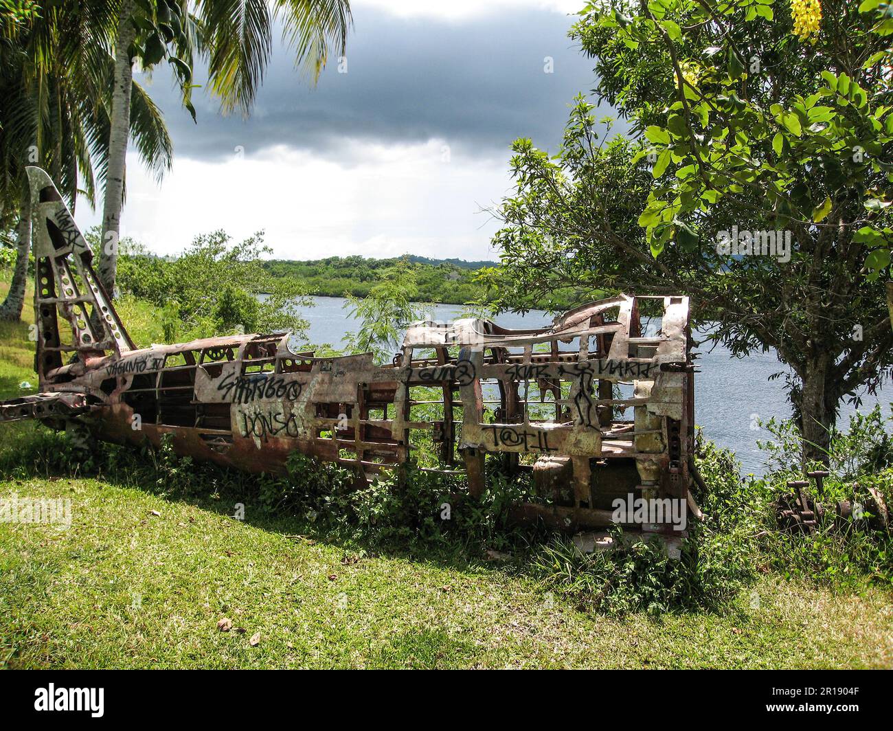 Plane wreckage in papua hi-res stock photography and images - Alamy