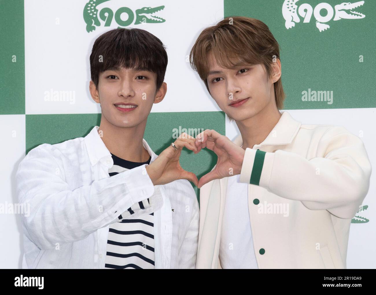 K pop boy band txt hi-res stock photography and images - Alamy