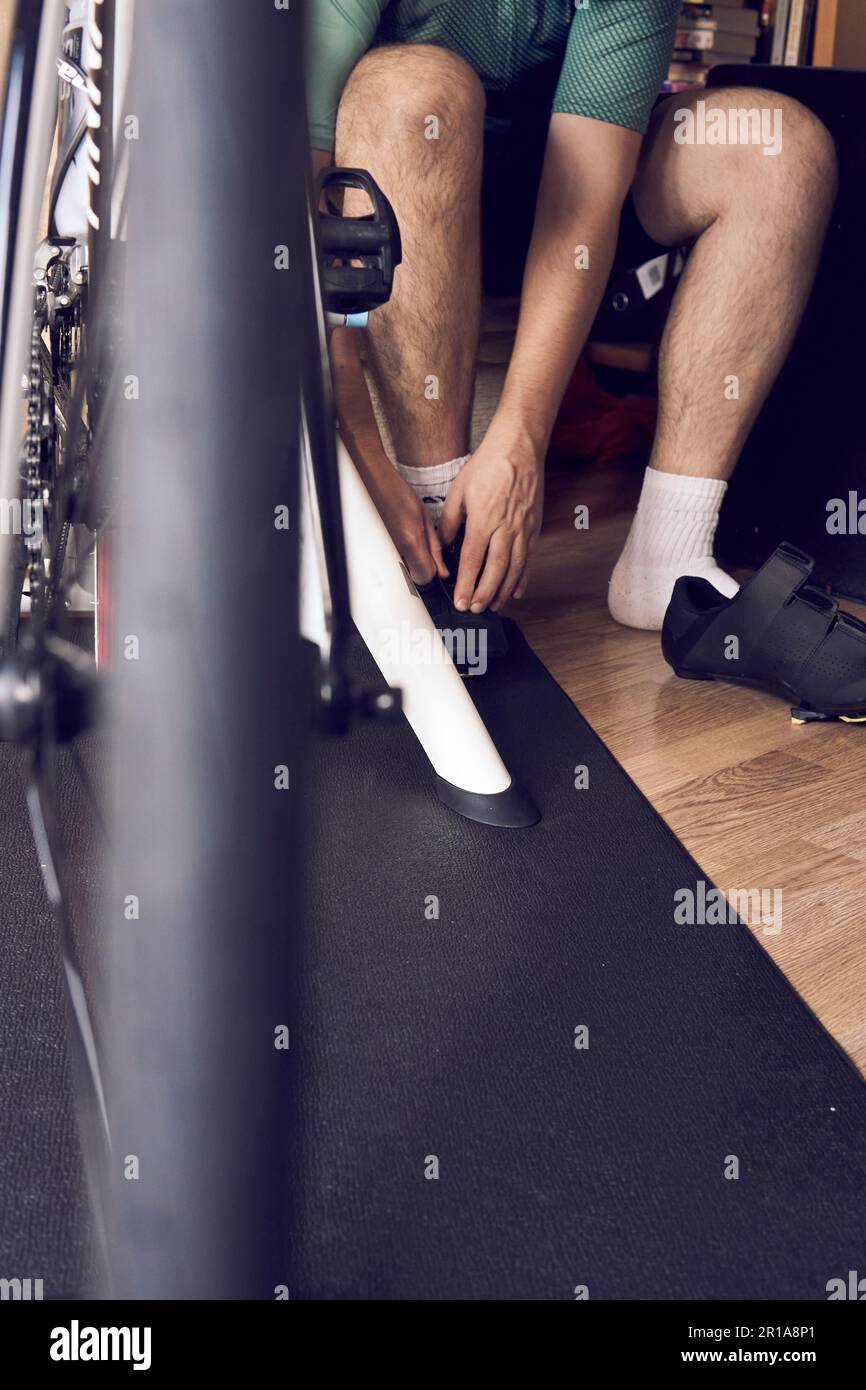 Cycling shoes hi-res stock photography and images - Alamy