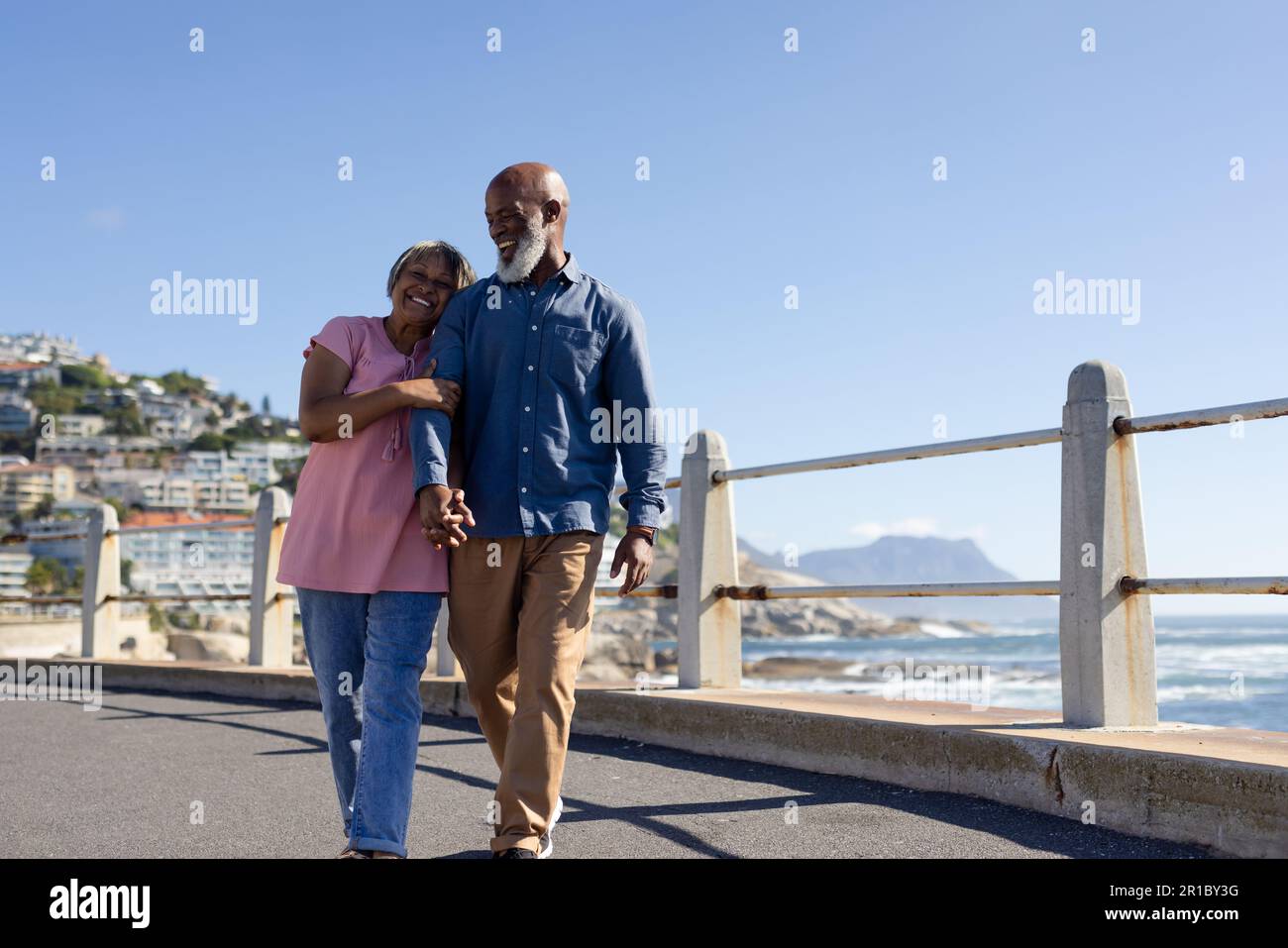 Senior african american couple walking hi-res stock photography and ...