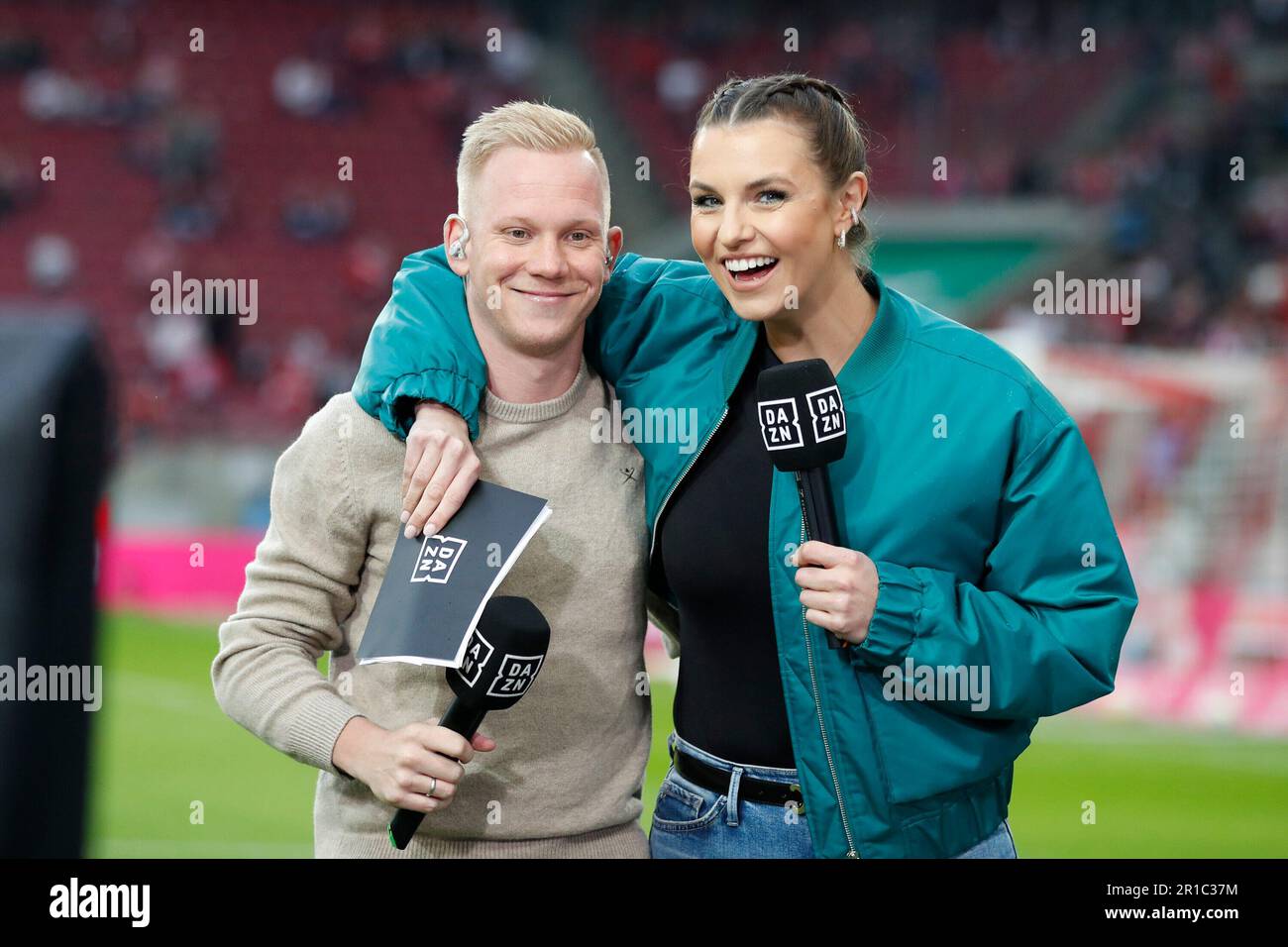 Cologne, Deutschland. 12th May, 2023. DAZN moderator Laura WONTORRA with  expert Sascha BIGALKE. Cologne, Soccer 1st Bundesliga32nd matchday,  matchday 32, FC Cologne - Hertha BSC Berlin, May 12th, 2023, RheinEnergie  Stadium, Koeln. 