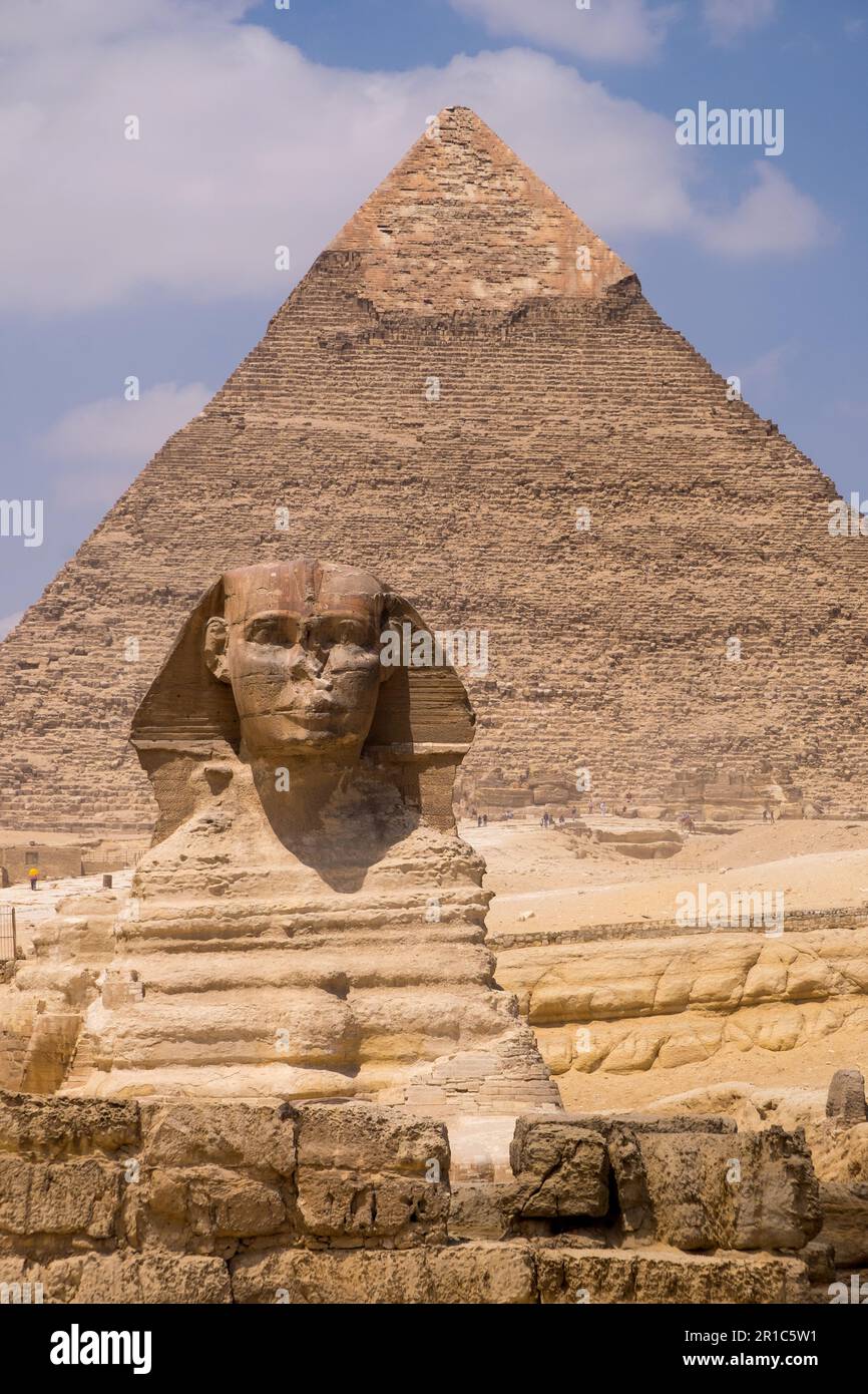 Sphinx and Pyramid of Khafre in Giza, Cairo, Egypt Stock Photo - Alamy