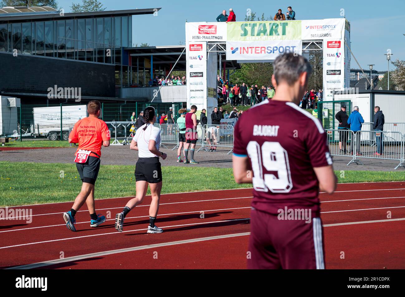 Neuhaus Am Rennweg, Germany. 13th May, 2023. Runners warm up on a