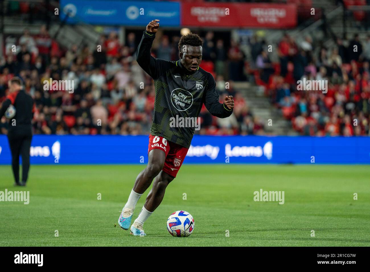 https://c8.alamy.com/comp/2R1CG7W/adelaide-australia-13th-may-2023-adelaide-south-australia-may-13th-2023-nestory-irankunda-66-adelaide-united-warms-up-during-the-first-game-of-the-isuzu-ute-a-league-semifinals-between-adelaide-united-and-central-coast-mariners-at-coopers-stadium-in-adelaide-australia-noe-llamasspp-credit-spp-sport-press-photo-alamy-live-news-2R1CG7W.jpg