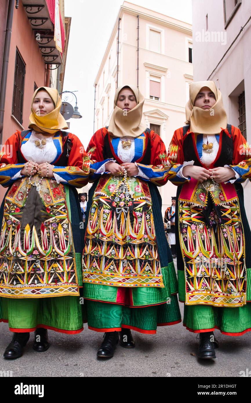 Desulo Group of girls from Desulo wearing the tradiotional colorful costume at ...