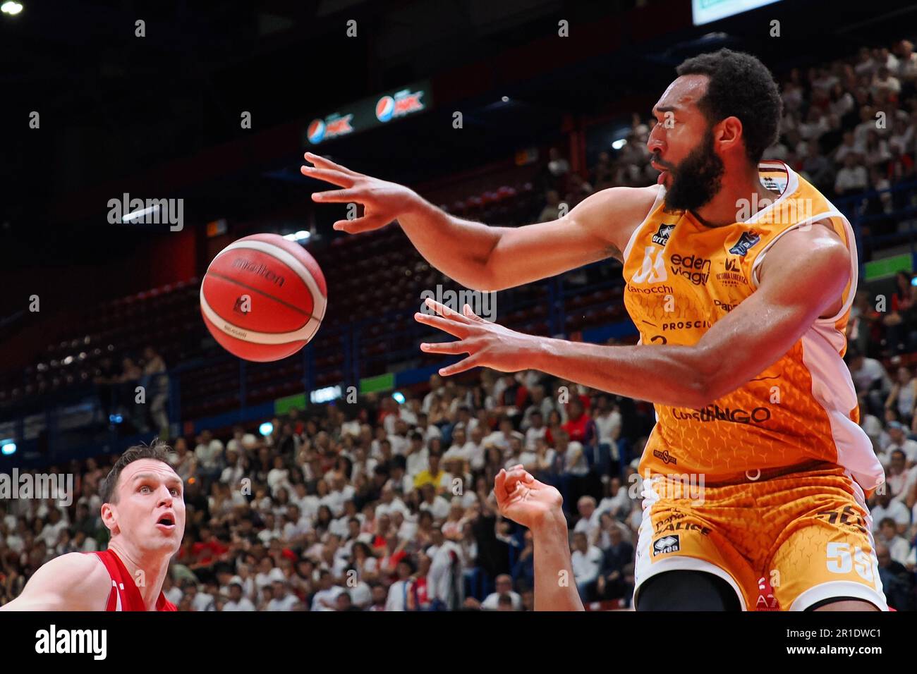 Mediolanum Forum, Assago (MI), Italy, May 13, 2023, Kwan Cheatham (Carpegna Prosciutto Pesaro) during Playoff - EA7 Emporio Armani Milano vs Carpegna Prosciutto Pesaro - Italian Basketball Serie A Championship Credit: Live Media Publishing Group/Alamy Live News Stock Photo