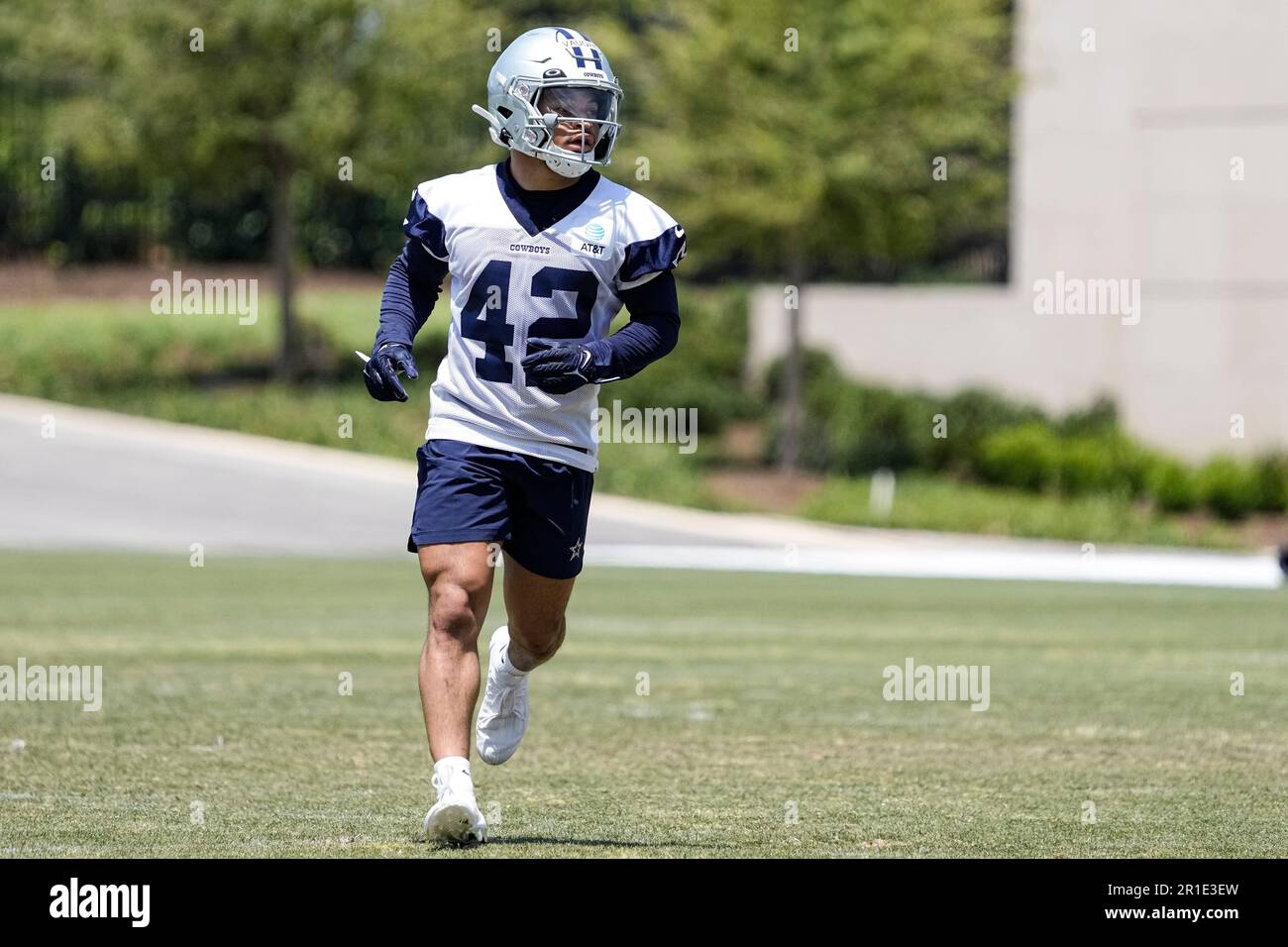 Dallas Cowboys rookie Deuce Vaughn will get share of touches