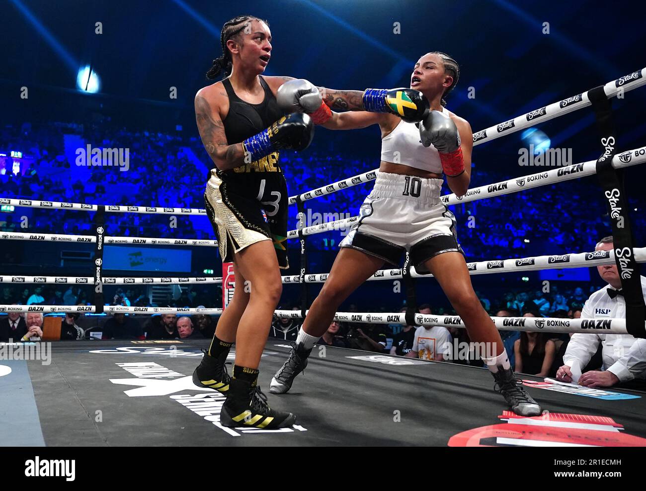 Paigey Cakey (left) in action against Tenessee Thresh in the Super-Bantamweight bout at the OVO Arena Wembley, London. Picture date: Saturday May 13, 2023. Stock Photo