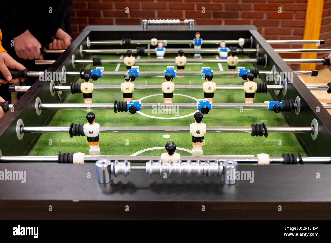 🕹️ Play Foosball Online: Free 2 Player Online Foosbal Table Game for Kids  & Adults