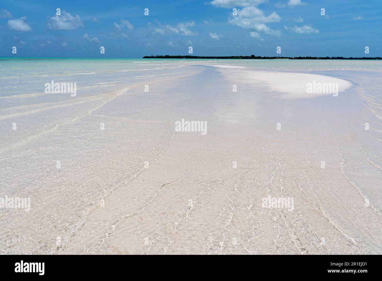 Pink Beach on the Spanish Wells in the Bahamas Stock Photo Alamy