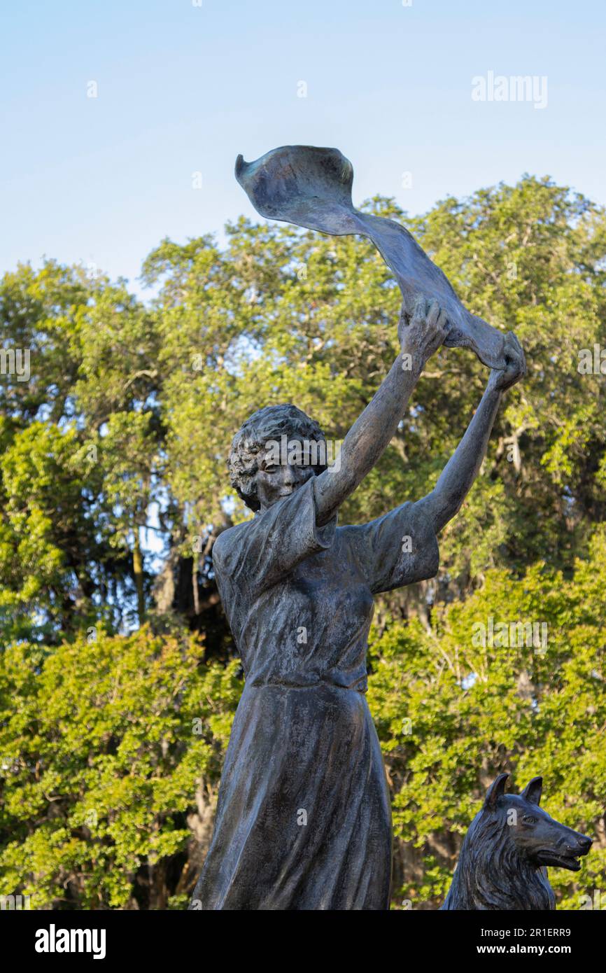 Savannah's Waving Girl statue,Savannah, GA Stock Photo Alamy